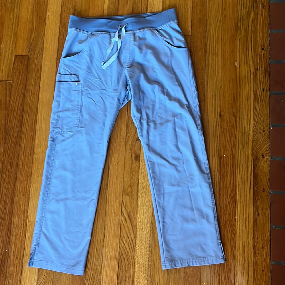 Figs Kade Cargo Scrub Pants - Vapor Blue Space Dye - Medium Petite